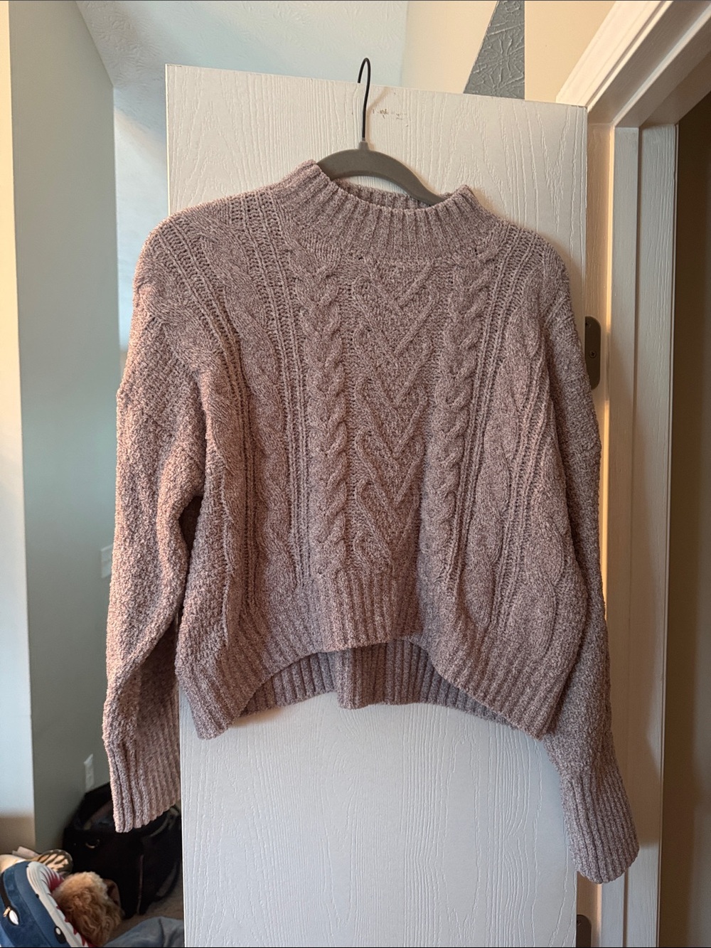 NEW WITH TAGS-DRYGOODS- Cozy Cable Knit Women's Cropped Sweater in Dusty Mauve